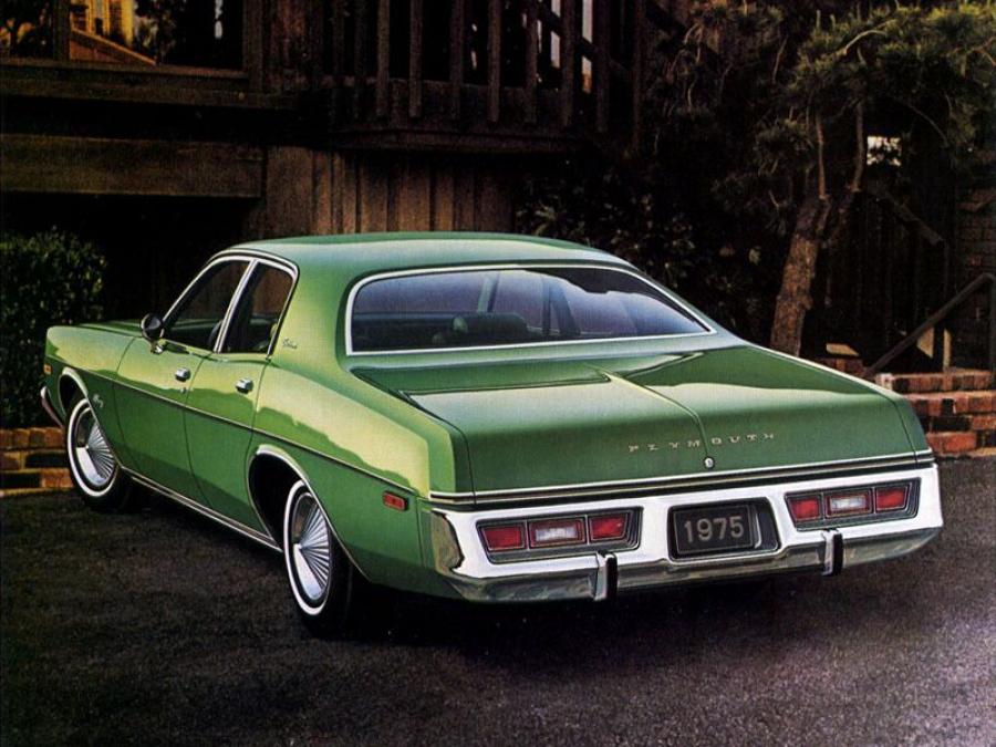  Plymouth Fury Custom Sedan 1975 года  (фото 2 из 2)